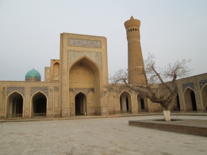 Kalon Mosque, the biggest mosque in the city. It only survived the Soviet days because of its utility as a warehouse.